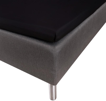 Blødt kuvertlagen 140x210 - 100% bomuldssatin - 8 cm i højden - Sort lagen til topmadras - By Night satin lagen