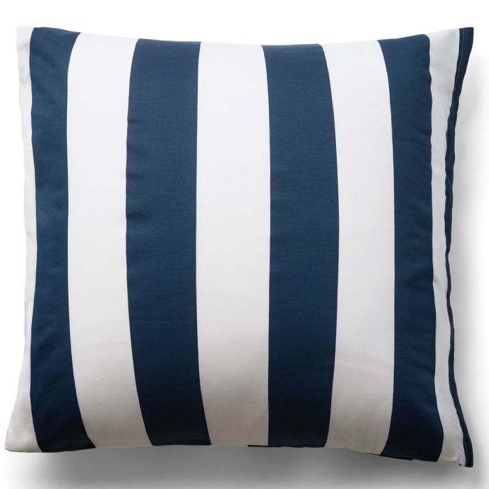 Pudebetræk i 100% blødt og lækkert bomuldssatin - 60x63 cm - Blåt og hvidt - Nordic Stripe pudebetræk fra By Night