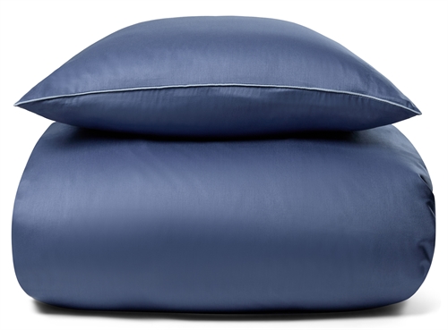 Dobbelt sengetøj 200x220 cm - 100% bomuldssatin - Solid blåt sengetøj med pipingkant - Ekstra blødt sengesæt fra By Borg