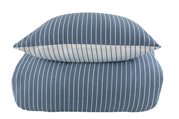 Bæk og Bølge sengetøj 140x220 cm - Sengesæt med blå og hvide striber - 2 i 1 design - Sengesæt i  - By Night