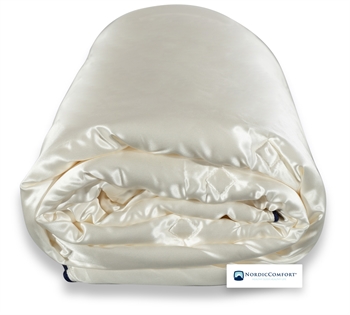 Silkedyne 140x200 cm - Helårsdyne med silkebetræk - Nordic Comfort 100% langfibret mulberry 